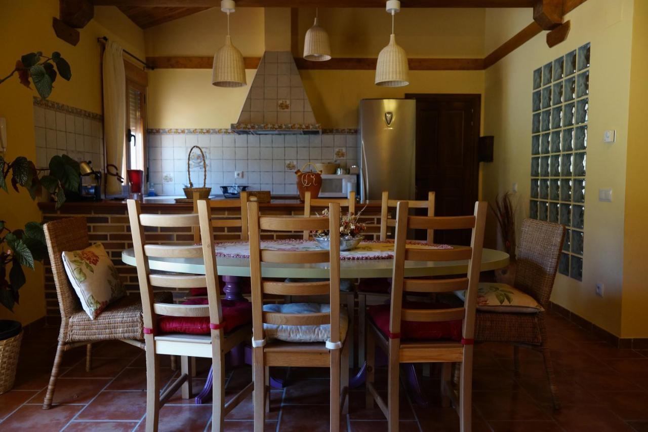 Casa Rural La Cija Del Abuelo A 1 Hora De Madrid Сеговия Екстериор снимка
